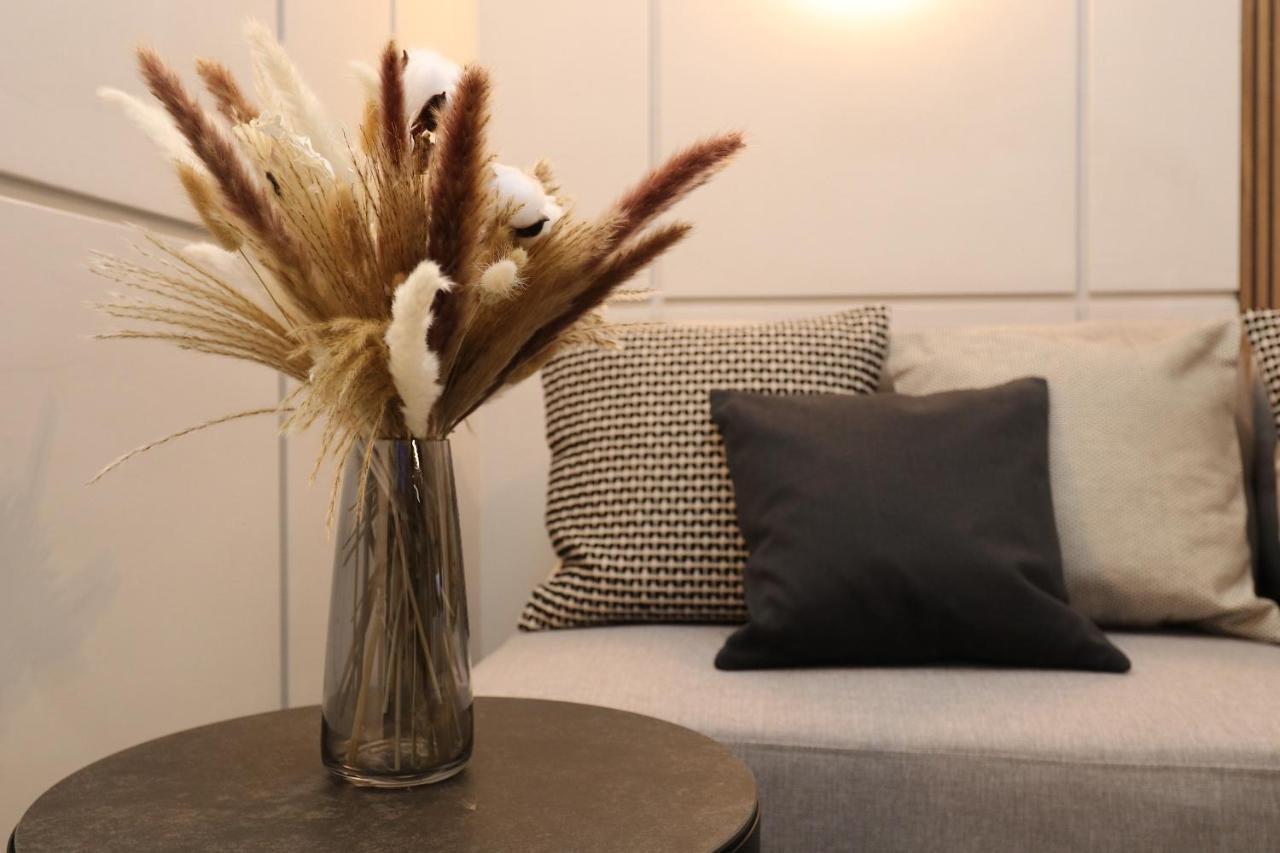 Apartamento Charming & Luxurious Gem Olbia Exterior foto